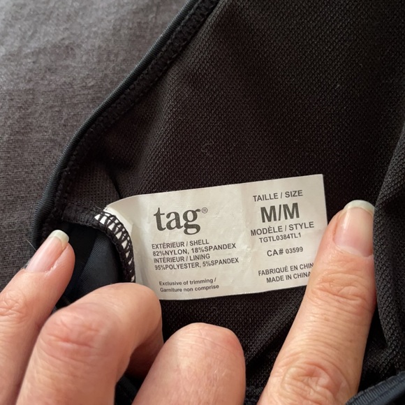 size M - black Tankini hidden bra low padding good support, stays on - Picture 5 of 6